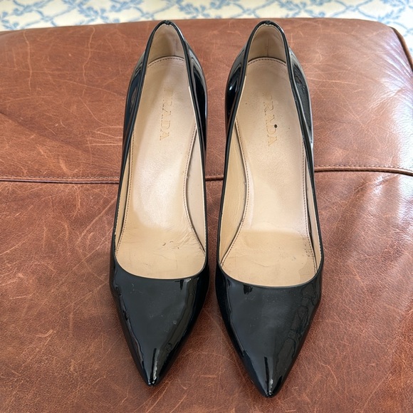 Prada heels - Picture 2 of 5